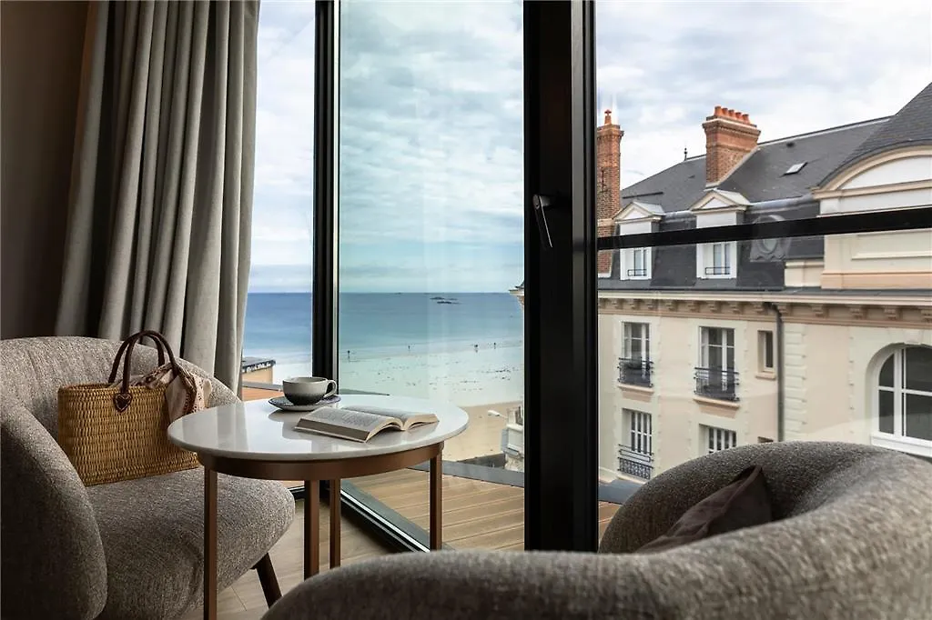 Oceania Saint Malo Hotel