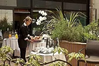 Oceania Saint Malo Hotel